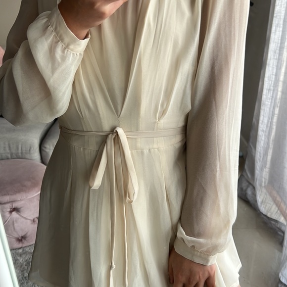 Elegant Romper XS - Picture 6 of 6